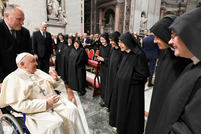 Papa: Nismo dovoljno slušali glasove žena u Crkvi