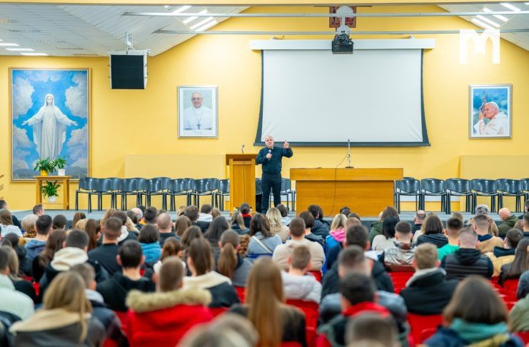 Don Damir Stojić održao predavanje na otvorenom susretu Frame Međugorje