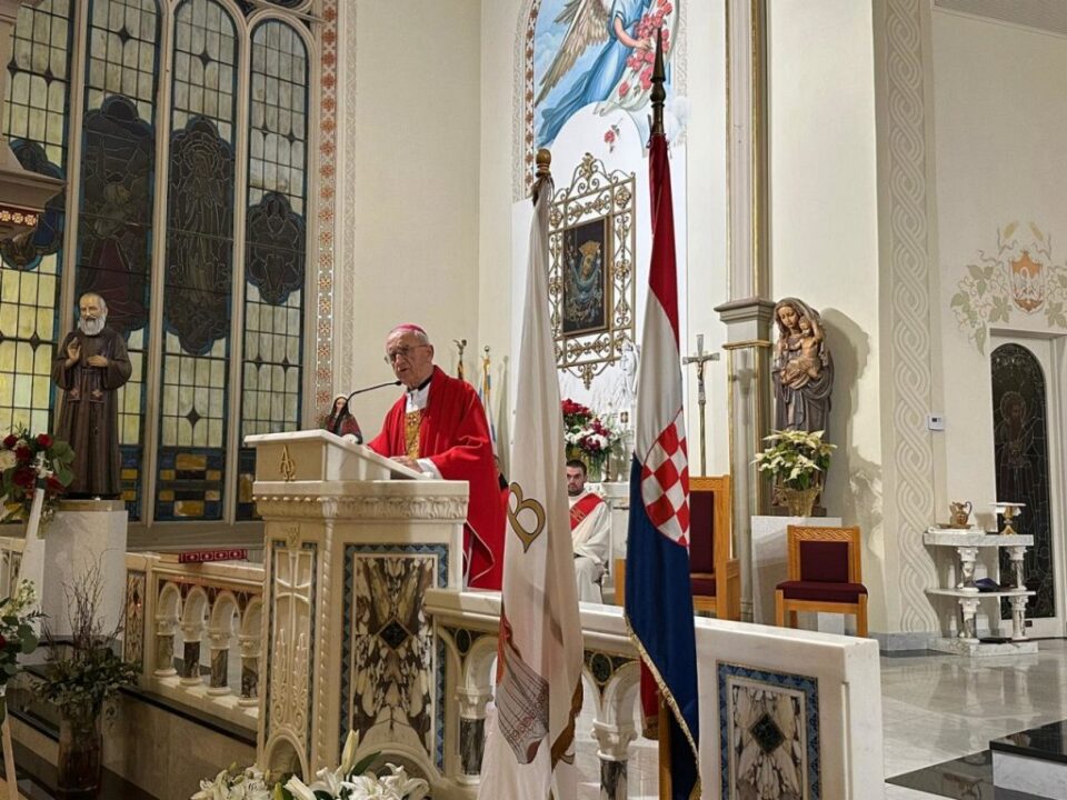Chicago: 50. obljetnica svećeničkog ređenja i 34. obljetnica biskupskog posvećenja mons. Želimira Puljića