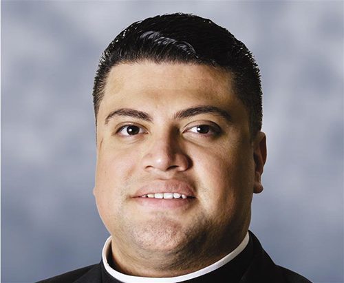Velika porota optužila je katoličkog svećenika iz Tennesseeja za višestruko seksualno zlostavljanje