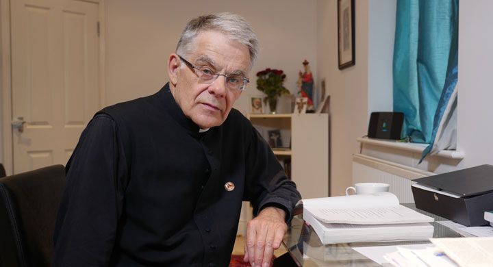 Engleski katolički svećenik opravdan za ‘pro-life’ mišljenje u slučaju kraja života