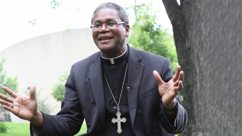 Haitijski biskup Dumas ozlijeđen u eksploziji
