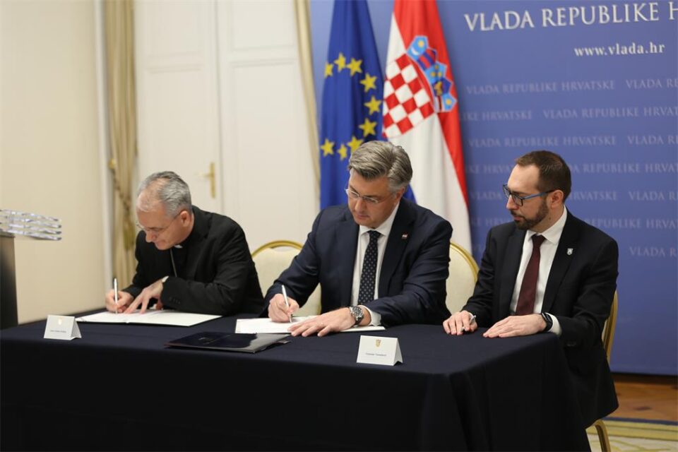Potpisan sporazum za stadion Maksimir i objekte Katoličke Crkve u Gradu Zagrebu