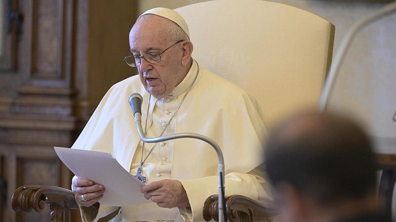 Otkazane Papine aktivnosti zbog blažeg gripoznog stanja
