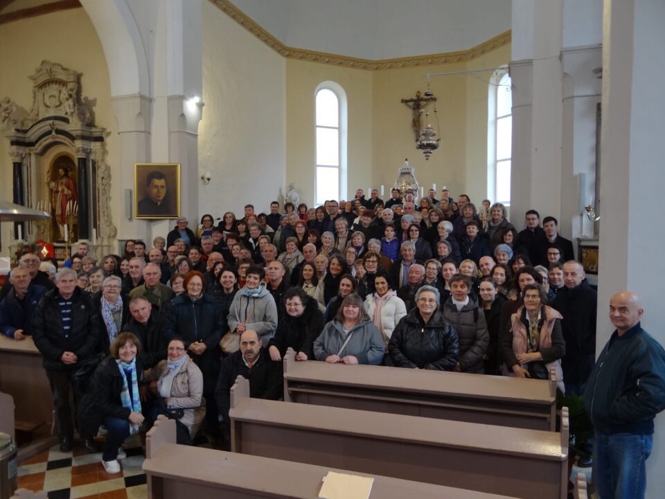 Hodočašće triju sisačkih župa bl. Miroslavu Bulešiću – Sisačka biskupija