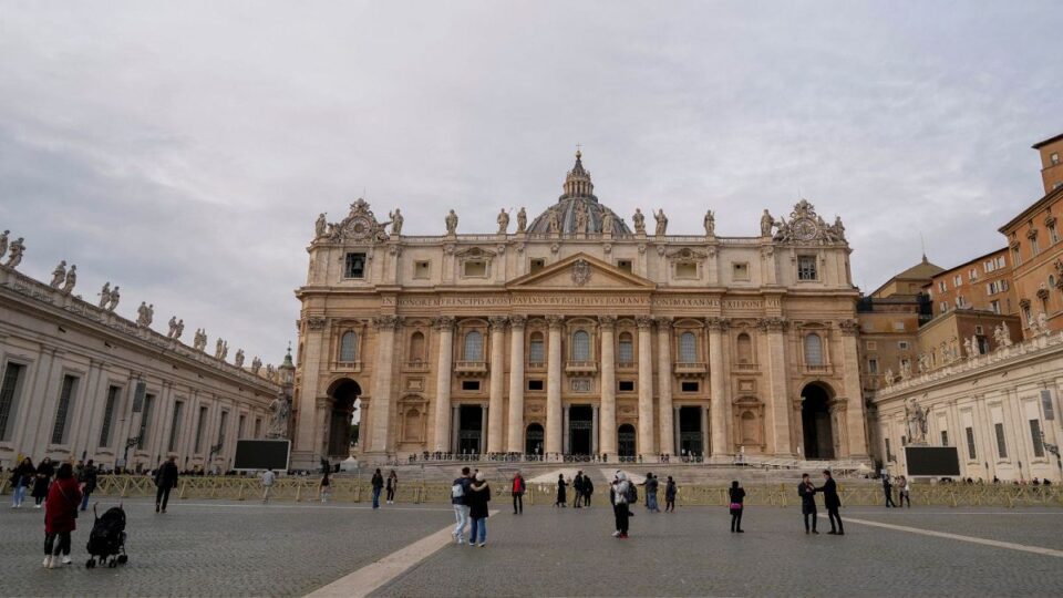 Svećenik pogođen prvom osudom za seksualno zlostavljanje u Vatikanu