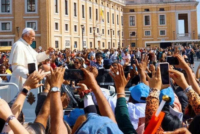 Tisuće mladih okupilo se u Rimu kako bi dublje proniknuli u značenje Velikog tjedna