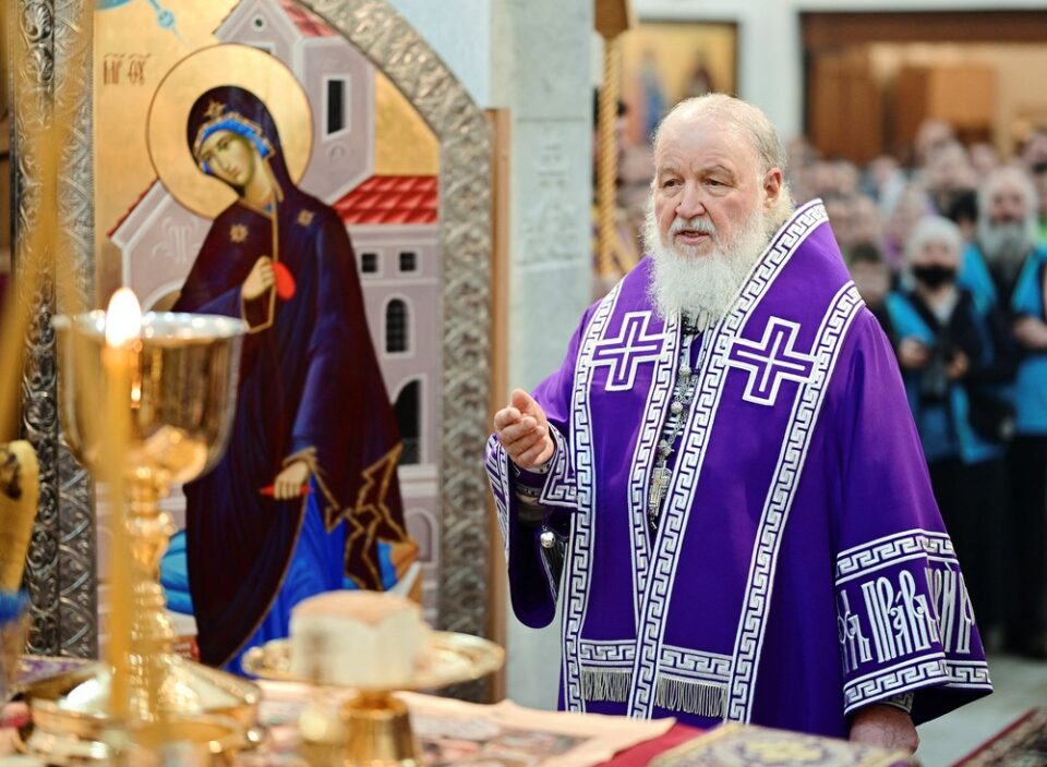 Ruski pravoslavci optužuju papu Franju za ‘odbacivanje kršćanskog moralnog ideala’ gay blagoslovima