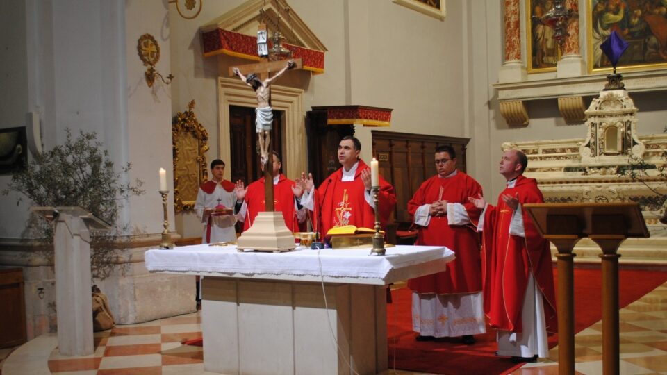 OBREDI VELIKOG PETKA Krist nam je oslonac u nošenju naših križeva – Dubrovačka biskupija