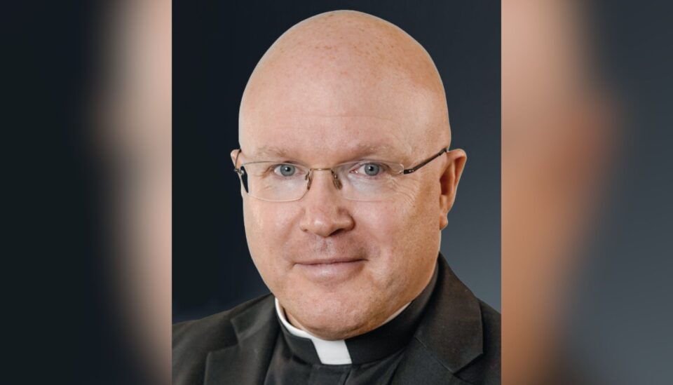 Svećenik se priprema za ‘ludo’ euharistijsko hodočašće dugo 1500 milja
