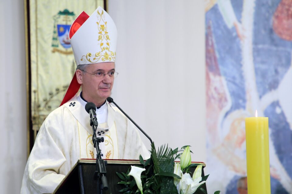 Nadbiskup Kutleša predvodio misno slavlje na Nedjelju Uskrsnuća Gospodnjega
