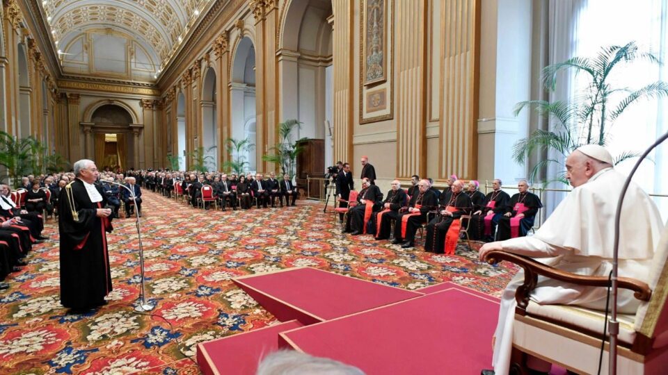 Papa otvorio vatikansku pravosudnu godinu: Provođenje pravde zahtijeva vrlinu hrabrosti – Vatican News