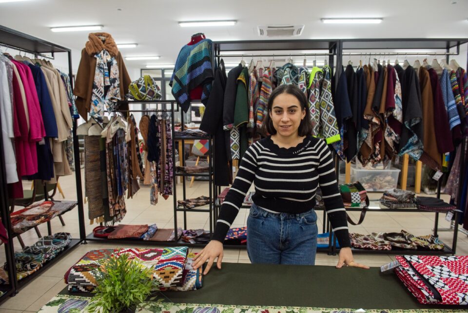 Ova krojačka radnja u Jordanu pomaže iračkim izbjeglicama da ponovno spoje svoje živote