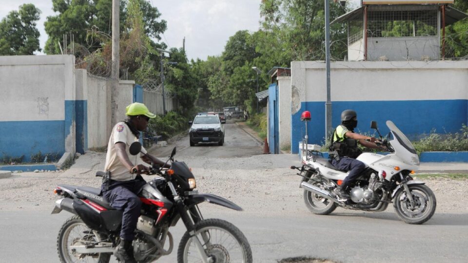 Banditi oteli tri časne sestre iz sirotišta na Haitiju – Vatican News