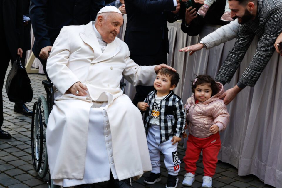 Papa: Unatoč obeshrabrenju, napori Crkve u zaštiti ‘ne smiju posustati’