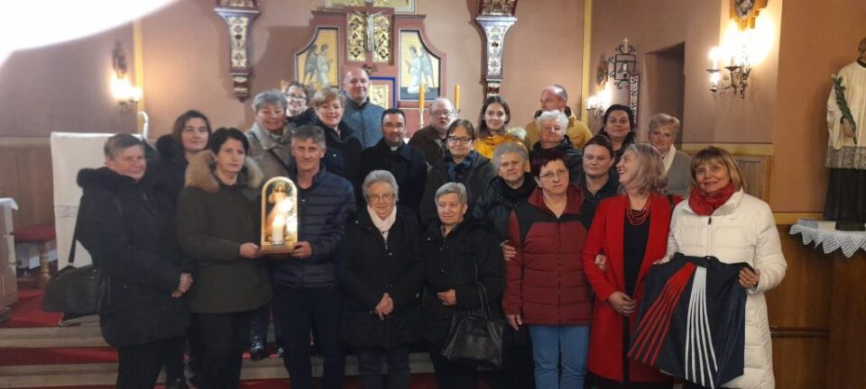 Hodočašće slike Milosrdnog Isusa obiteljima župa u Kutini, Voloderu, Velikoj Ludini i Popovači – Sisačka biskupija