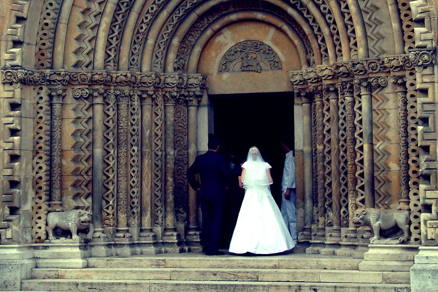 Pravoslavni i katolički predstavnici izdaju ‘izazovnu preporuku’ o međuvjerskom braku