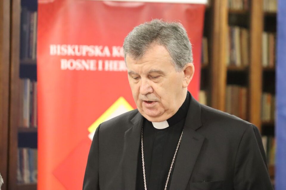 VIDEO: ​​​​​​​Pozdrav nadbiskupa Vukšića na početku XXVI. zajedničkog zasjedanja BK BiH i HBK u Sarajevu