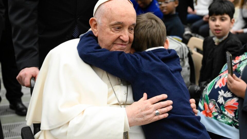 Papa dječjoj bolnici Bambino Gesù: ‘Vaš rad je misija’ – Vatican News