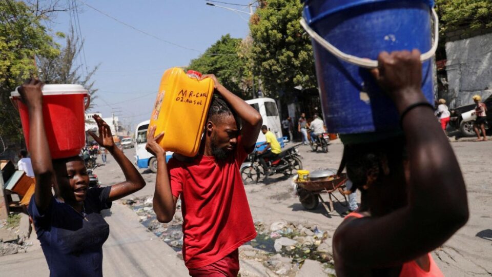 Papa izražava olakšanje zbog otetih koji su pušteni na Haitiju, moli se za one koji su još u pritvoru