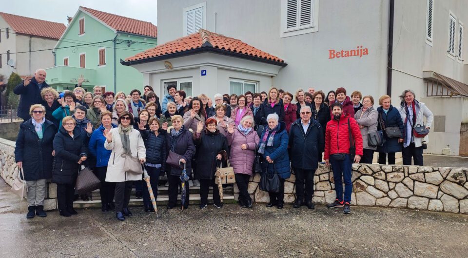 Duhovna obnova volontera župnih Caritasa u “Betaniji” –