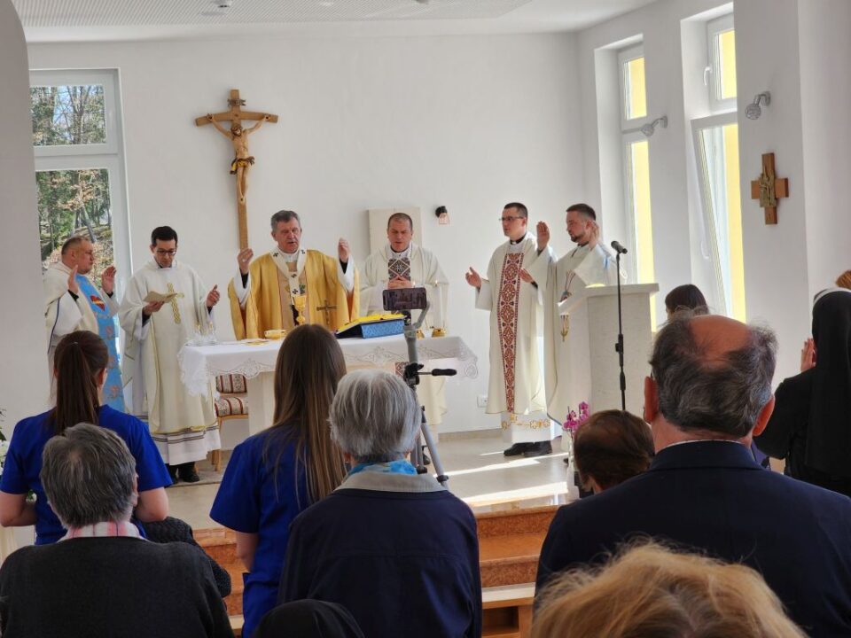VIDEO: Nadbiskup Vukšić predvodio Misno slavlje na patron Caritasova Pastoralno-socijalnog centra u Lugu pokraj Kiseljaka