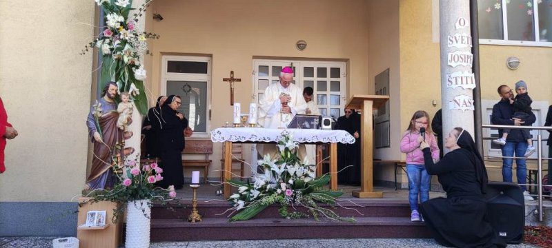 ​​​​​​​Biskup Sudar predslavio misu na patron samostana sv. Josipa u Vitezu