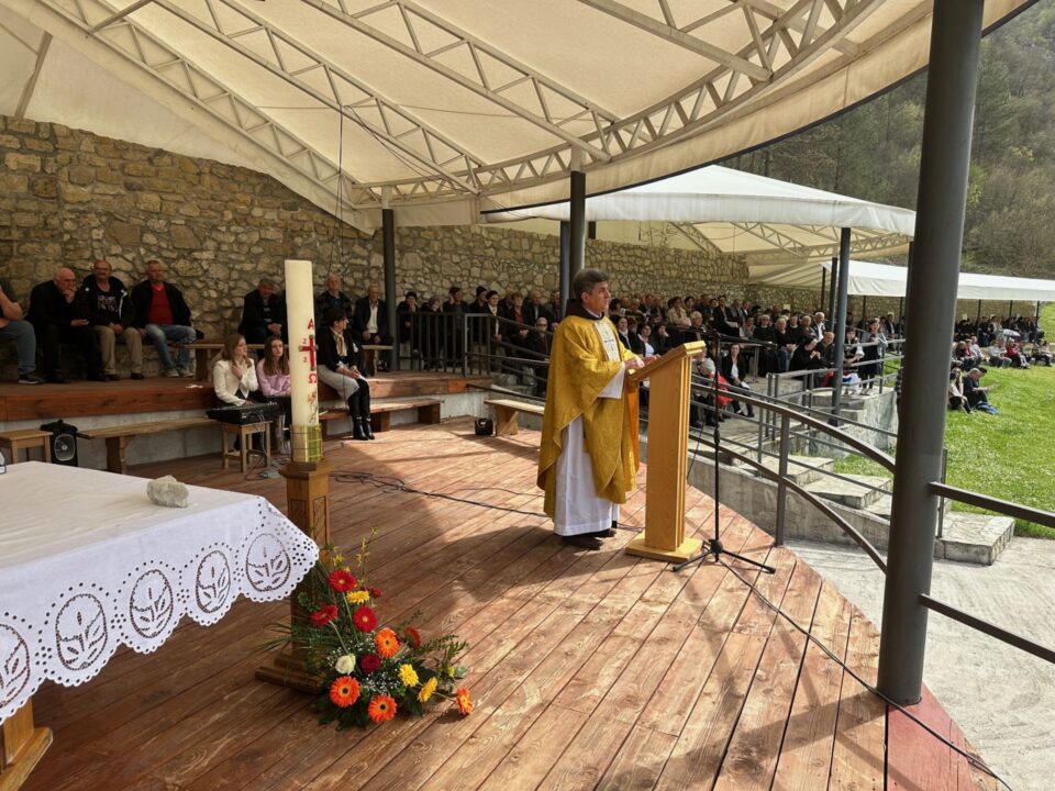 Više od dvije tisuće vjernika na Uskrsni ponedjeljak u Podmilačju