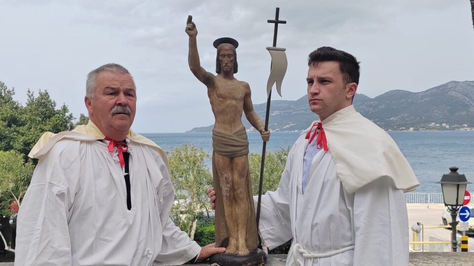 Proslava Uskrsa u Korčuli uz blagoslov grada – Dubrovačka biskupija