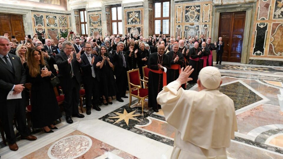 Papa Papinskoj zakladi: ‘Nemojte zanemariti molitvu u svom radu’ – Vatican News