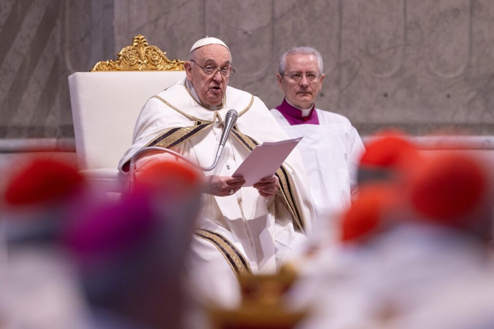 Papa Franjo izražava tugu zbog napada nožem u Sydneyu koji je šokirao Australiju