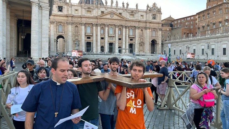 Kardinal Tolentino de Mendonça slavio misu povodom 40. obljetnice svjetskog okupljanja mladih u Rimu