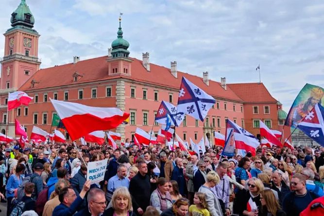 50 000 maršira za život dok poljski parlament razmatra legalni pobačaj