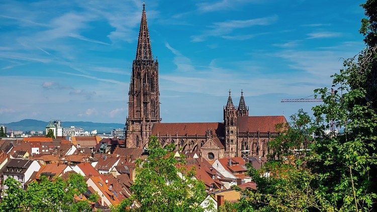 Nadbiskupija Freiburg tisuću sadašnjih župa smanjuje na samo 36 župa