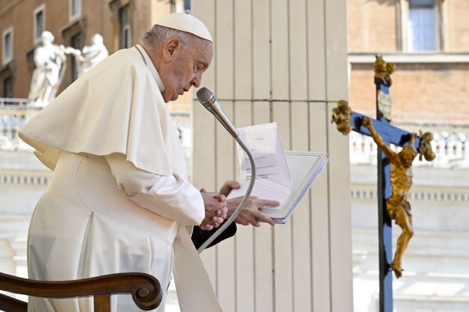 Papa Franjo: Umjerenu osobu uravnotežuju i načelnost i empatija