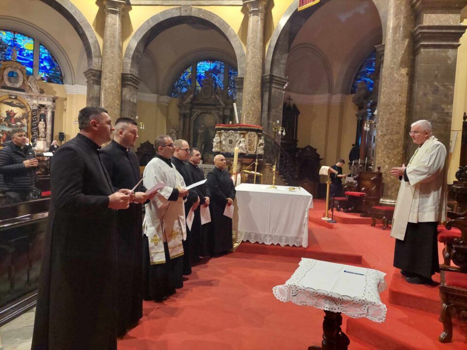 Molitveno bdijenje uoči svećeničkog ređenja – Riječka nadbiskupija