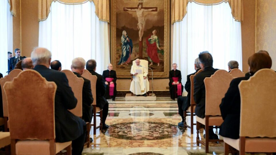Papa poziva povjesničare da budu stručnjaci i sluge čovječanstva – Vatican News