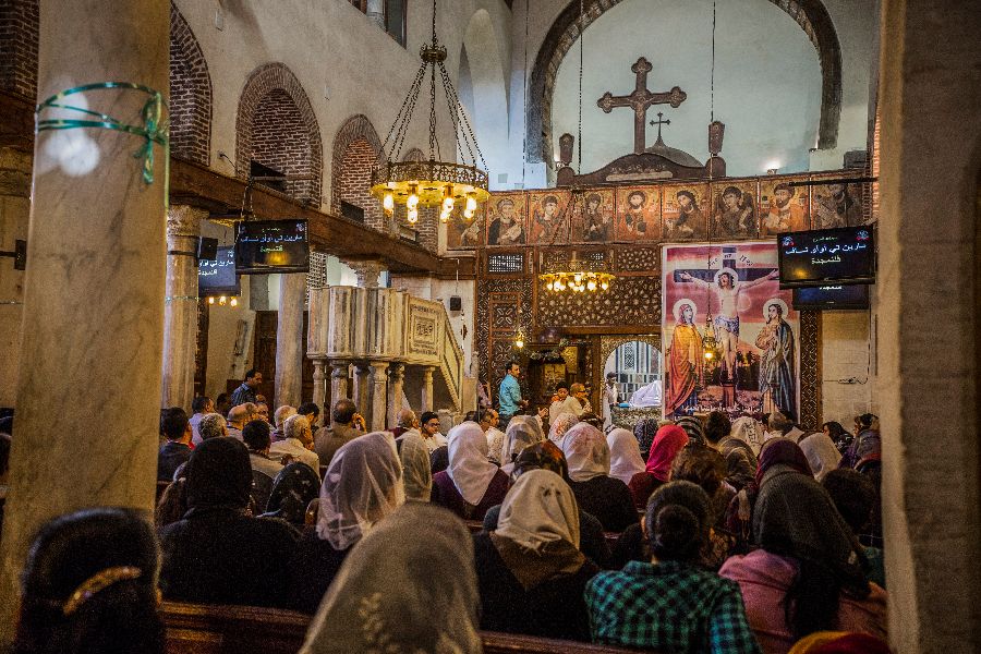 Piromani spaljuju domove opkoljenih egipatskih kršćana