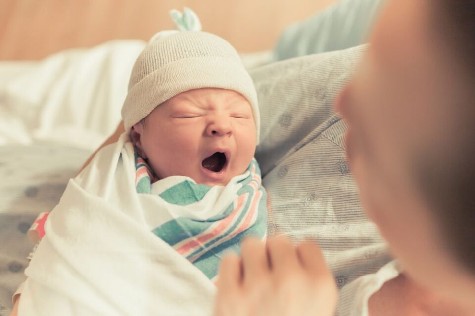 Stope rađanja i plodnosti u SAD-u pale su na rekordno niske razine, prema izvješću CDC-a