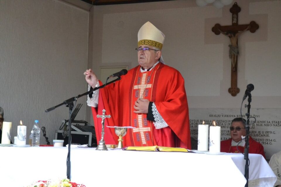 Biskup Majić slavio Misu na banjolučkom gradskom groblju na patron sv. Marka