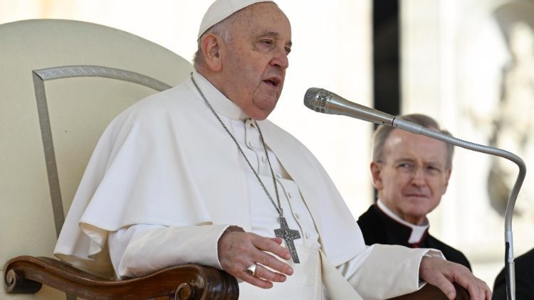 Papa Franjo će sudjelovati na zasjedanju G7 o umjetnoj inteligenciji