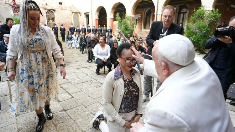 Papa zatvorenicama u Veneciji: Zatvor može postati mjesto ponovnog rođenja