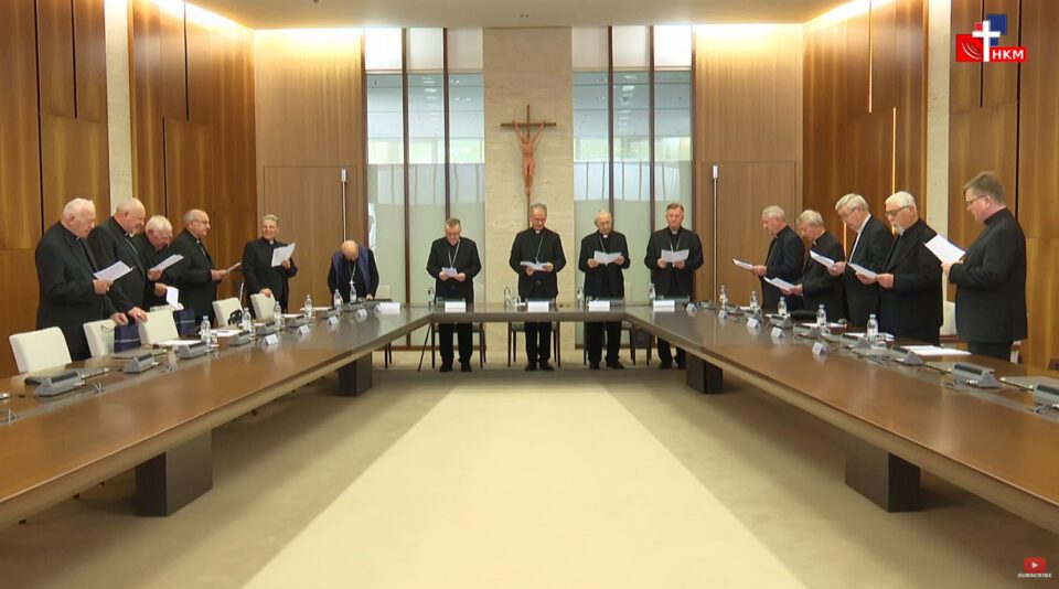 VIDEO: Prvi susret biskupa u miru i Stalnog vijeća Hrvatske biskupske konferencije