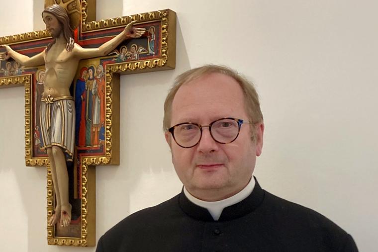 Bivši anglikanski vikar postaje prvi biskup Ordinarijata Ujedinjenog Kraljevstva