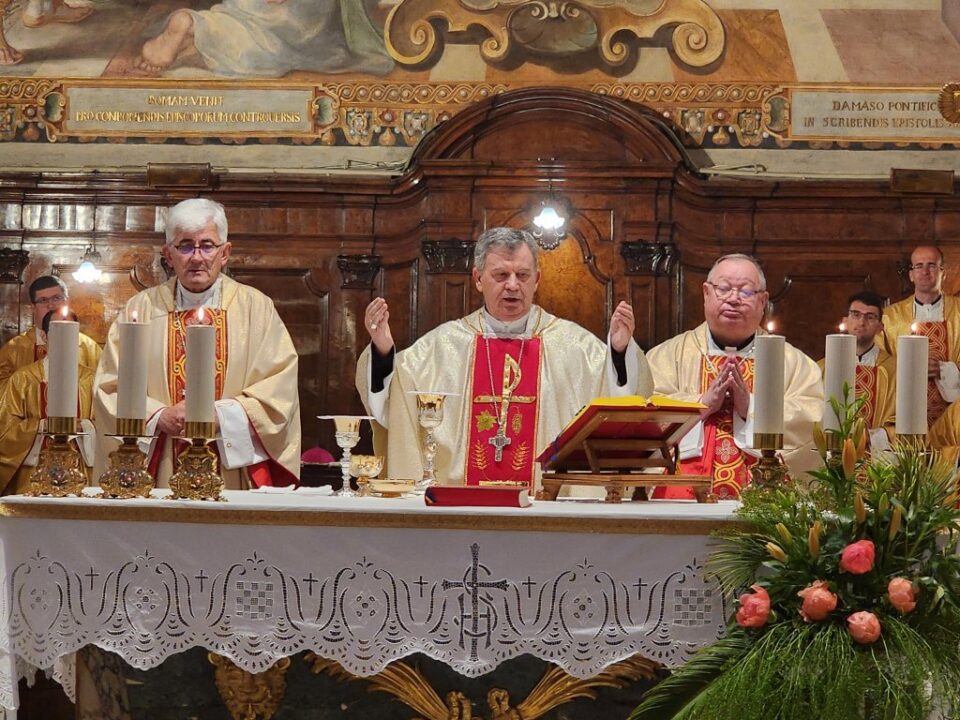 Biskupi Biskupske konferencije BiH slavili Svetu misu u Hrvatskoj crkvi sv. Jeronima