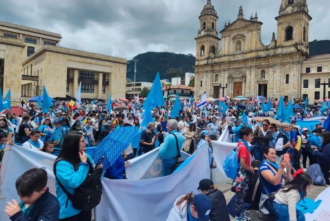 Kolumbijci marširaju istovremeno u više gradova tražeći prekid pobačaja