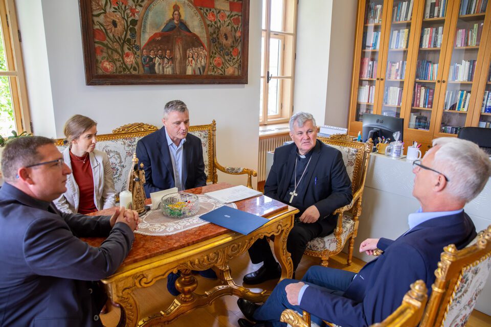 Biskup primio goste iz Mađarske – Sisačka biskupija