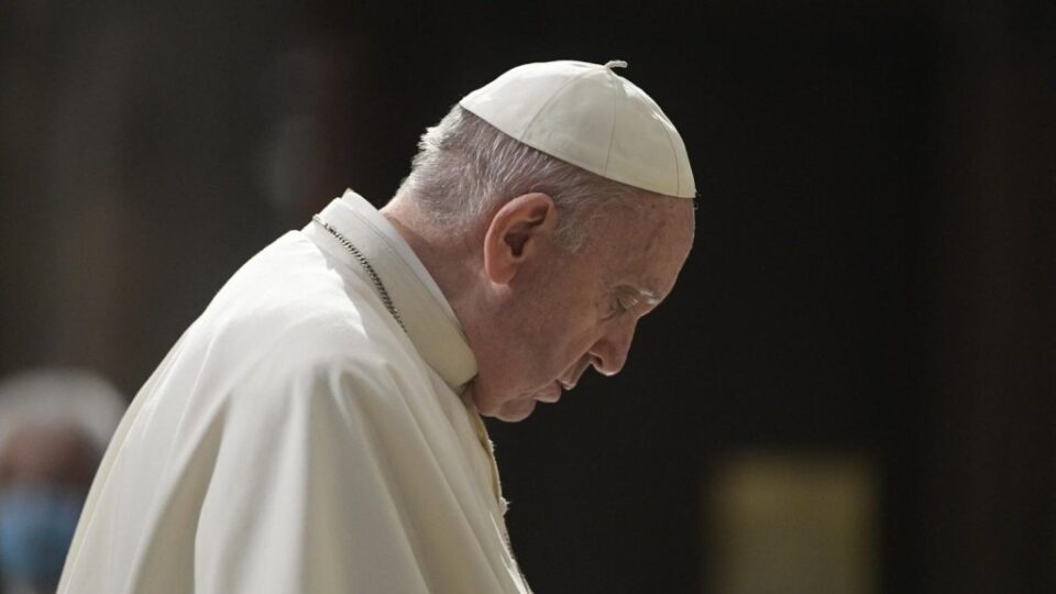 Papina sućut nakon napada na kamp za raseljene osobe u DR Kongo