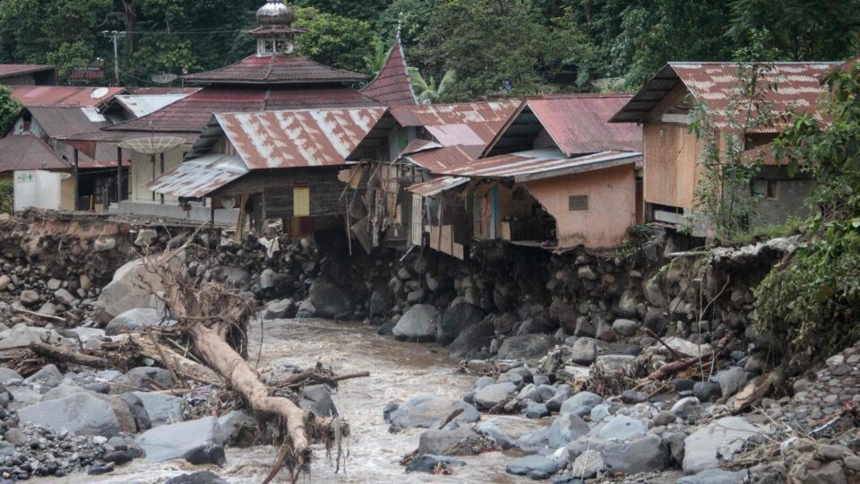 Biskup Zapadne Sumatre: Klimatske promjene izazvale su prirodnu katastrofu – Vatican News