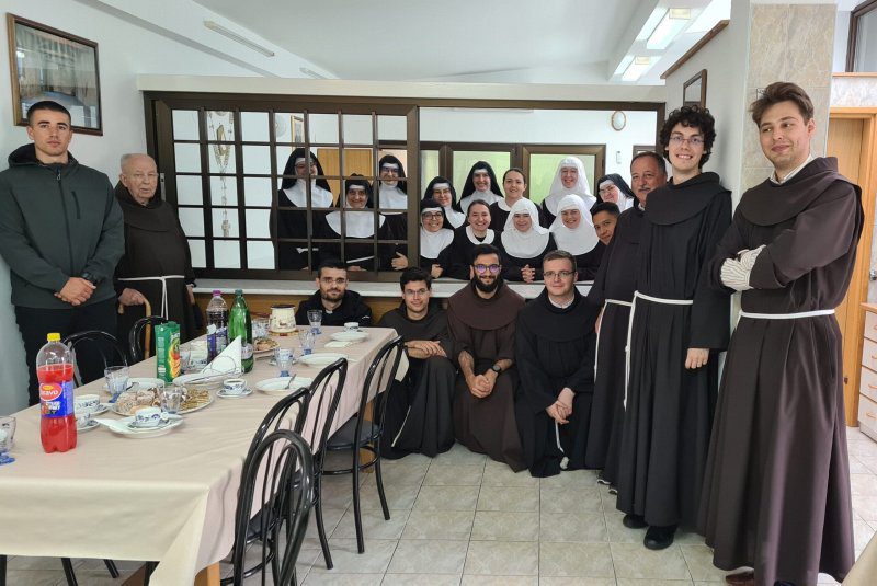 Posjet đakona sestrama klarisama u Brestovskom
